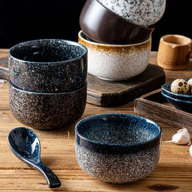 Japansk keramikkbolle for servering - Til Kjøkkenet