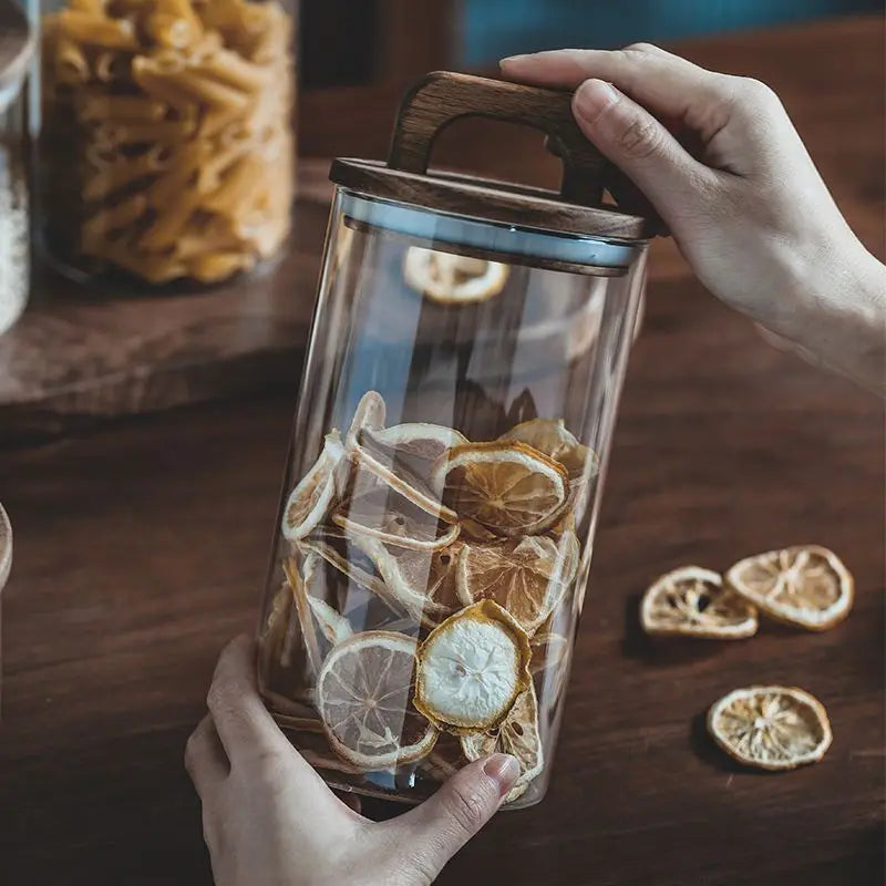 Glasskrukke med trelokk – lufttett kjøkkenoppbevaring