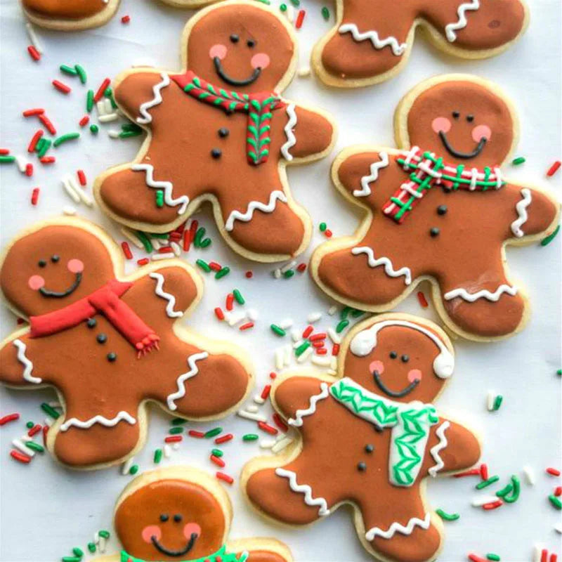 5Pcs Christmas Cookie Cutter Set Gingerbread Man Xmas Tree Biscuit Mold Stamp 2024 Christmas Party New Year Baking Accessories - Til Kjøkkenet