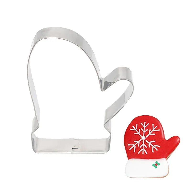 5Pcs Christmas Cookie Cutter Set Gingerbread Man Xmas Tree Biscuit Mold Stamp 2024 Christmas Party New Year Baking Accessories - Til Kjøkkenet