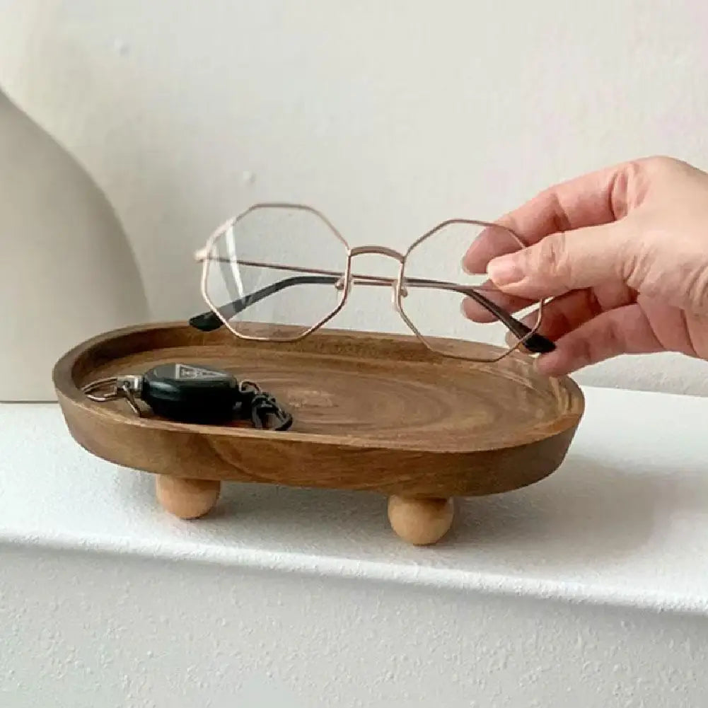 Hevet serveringsbrett i tre