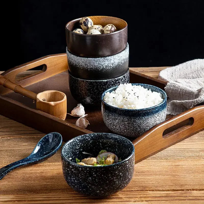 Japansk keramikkbolle for servering - Til Kjøkkenet