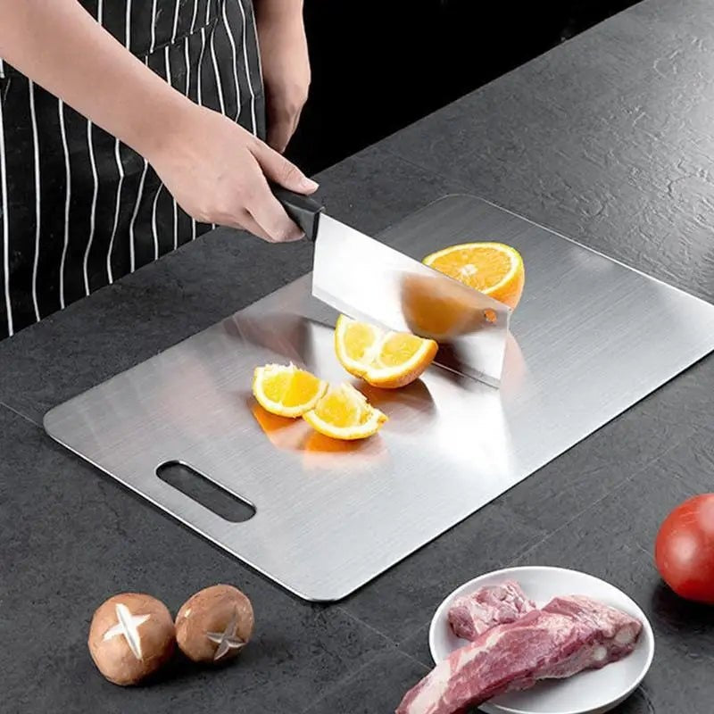 Titanium chopping board – product image 2