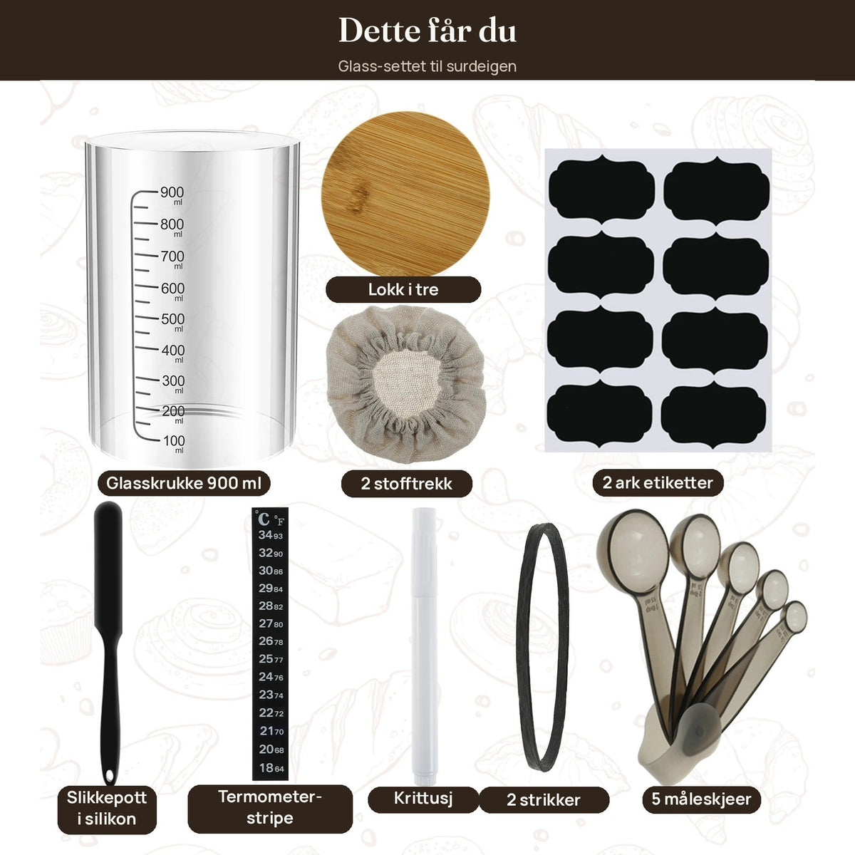 Dette får du: glasskrukke 900 ml, lokk i tre, 2 stofftrekk, 2 ark etiketter, slikkepott, termometerstripe, krittusj, 2 strikker og 5 måleskjeer