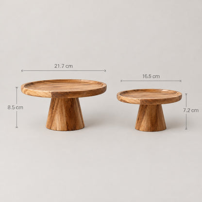 Kakefat i tre i to størrelser: stor 21,7 x 8,5 cm og liten 16,5 x 7,2 cm